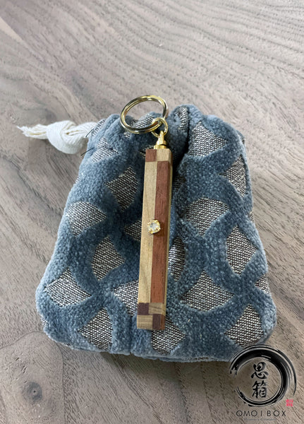 Louis Vuitton Designer case premium quality with keychain and box